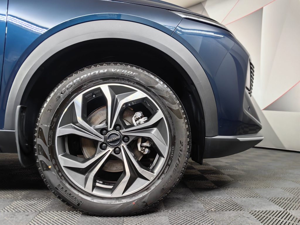 27c35a062bf64761697f9de9e1367c40